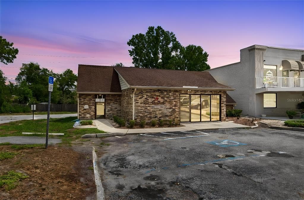 11151 SPRING HILL DRIVE
