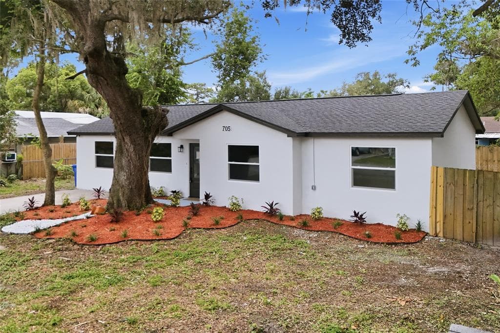 705 E 126TH AVENUE TAMPA, FL 33612