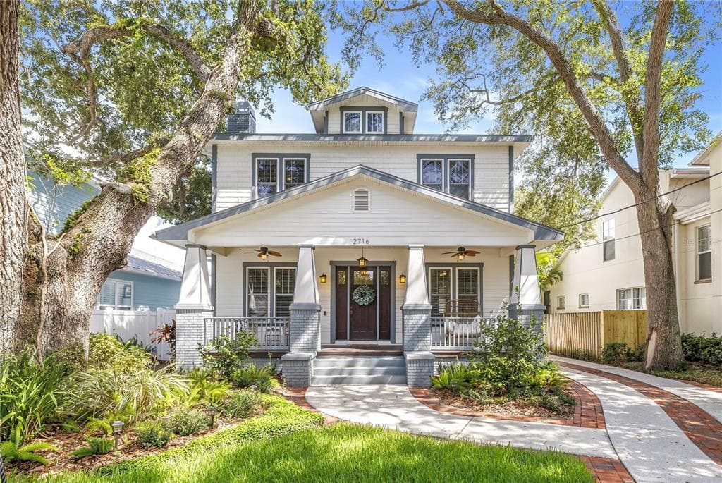 2716 W THORNTON AVENUE TAMPA, FL 33611