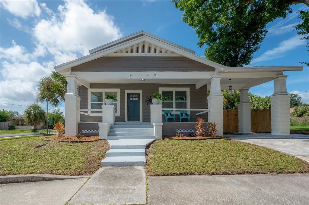 2702 W PALMETTO STREET