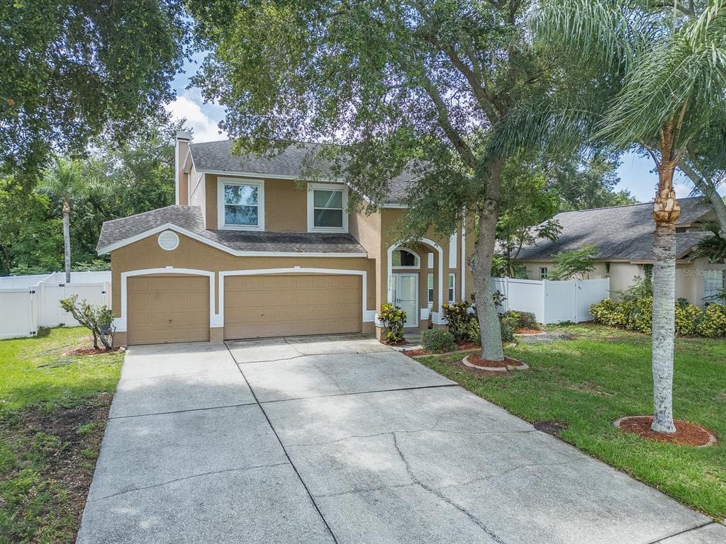 3256 BENTLEY DRIVE