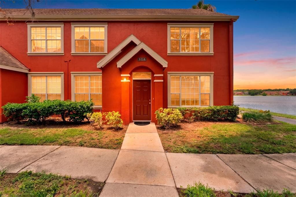 9714 LAKE CHASE ISLAND WAY TAMPA, FL 33626