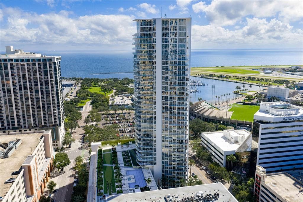 145 2ND AVENUE S UNIT 614