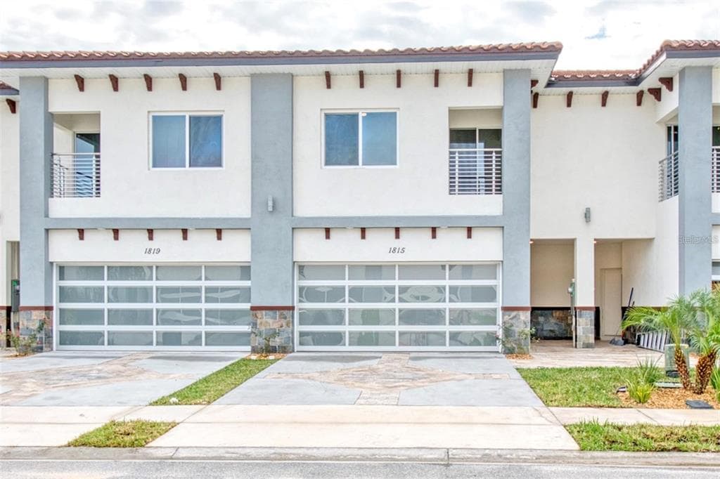 1815 BRENT WOOD COURT