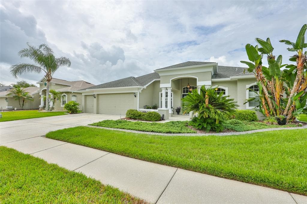 7521 MELOGOLD CIRCLE