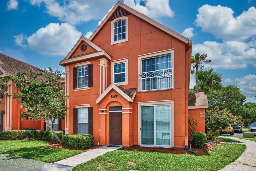 9356 LAKE CHASE ISLAND WAY TAMPA, FL 33626