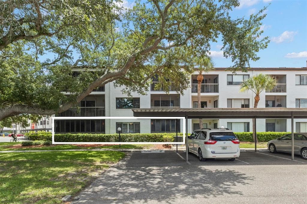 2595 COUNTRYSIDE BOULEVARD UNIT 8112 CLEARWATER, FL 33761