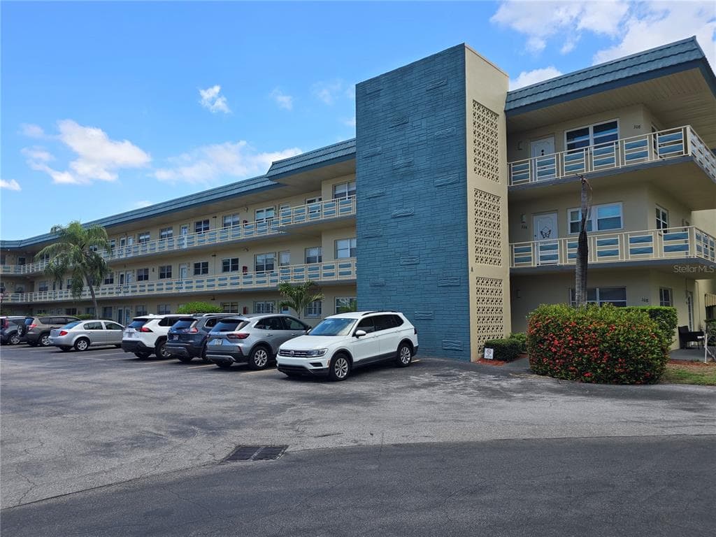 5750 80TH STREET N UNIT A106