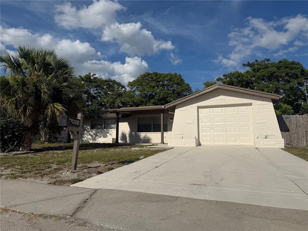 9004 SAINT REGIS LANE