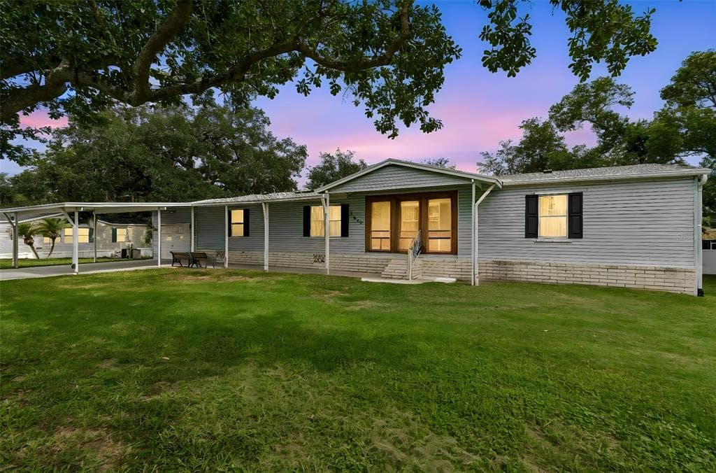 37647 NEWAL AVENUE ZEPHYRHILLS, FL 33542