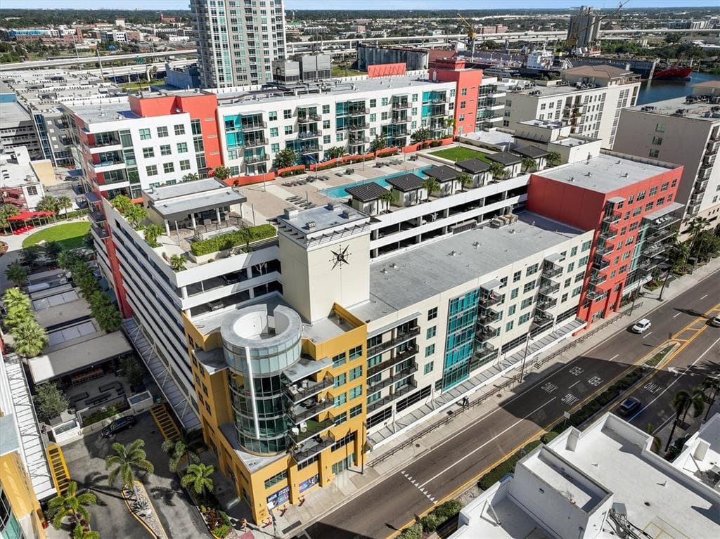 1120 E KENNEDY BOULEVARD UNIT 618