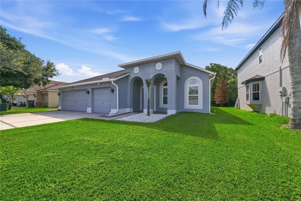 5150 VILLAGEBROOK DRIVE