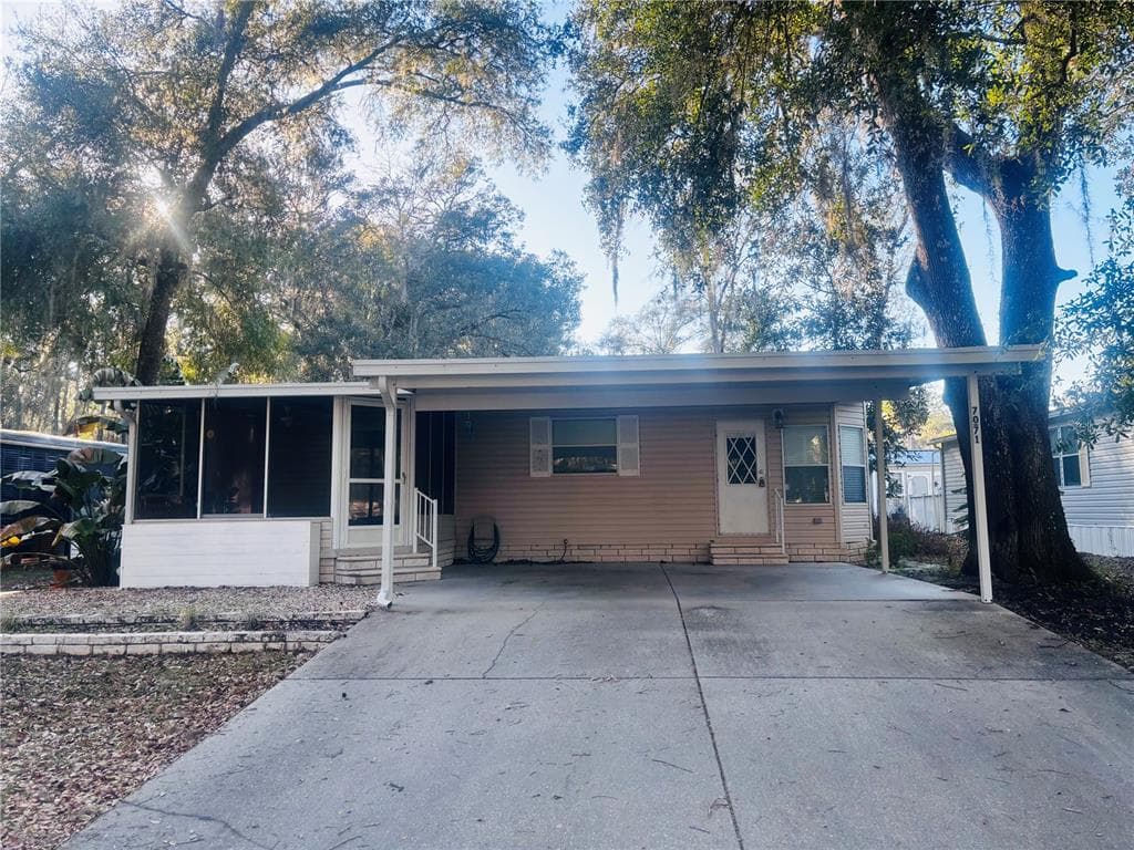 7071 SPANISH MOSS LANE