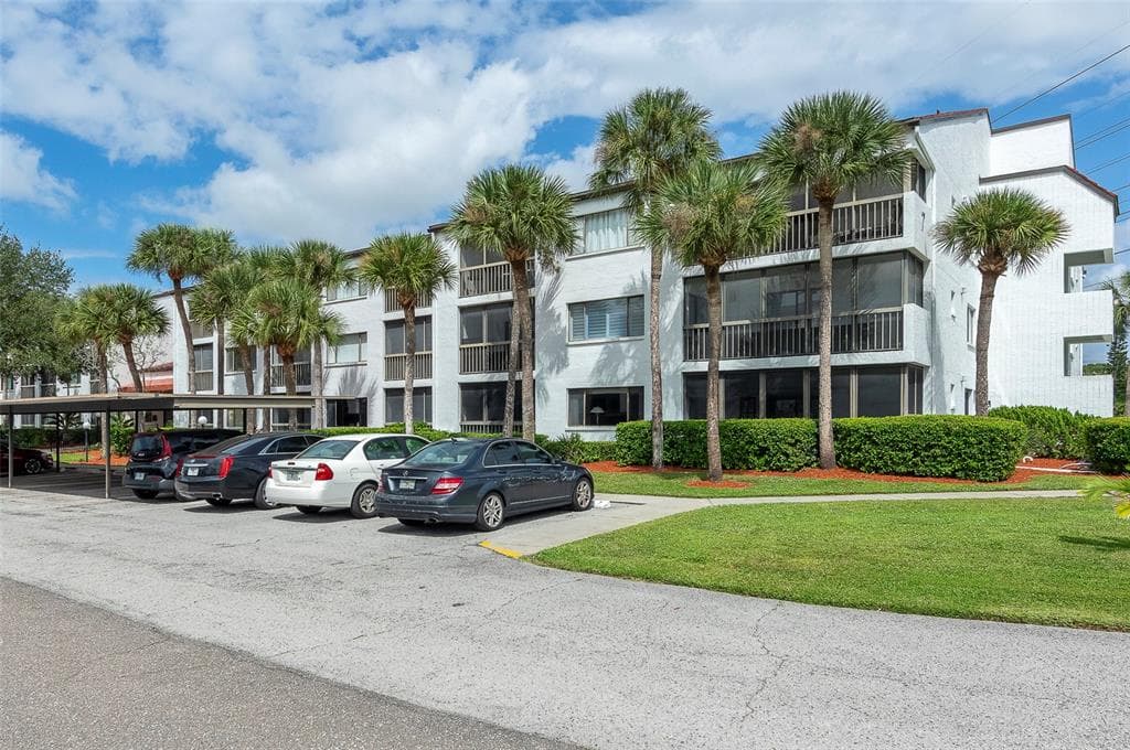 2593 COUNTRYSIDE BOULEVARD UNIT 7210