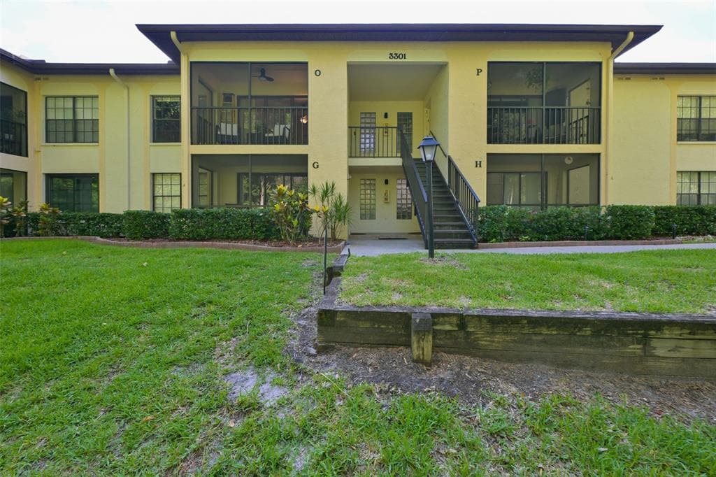 3301 CRYSTAL COURT E UNIT O PALM HARBOR, FL 34685