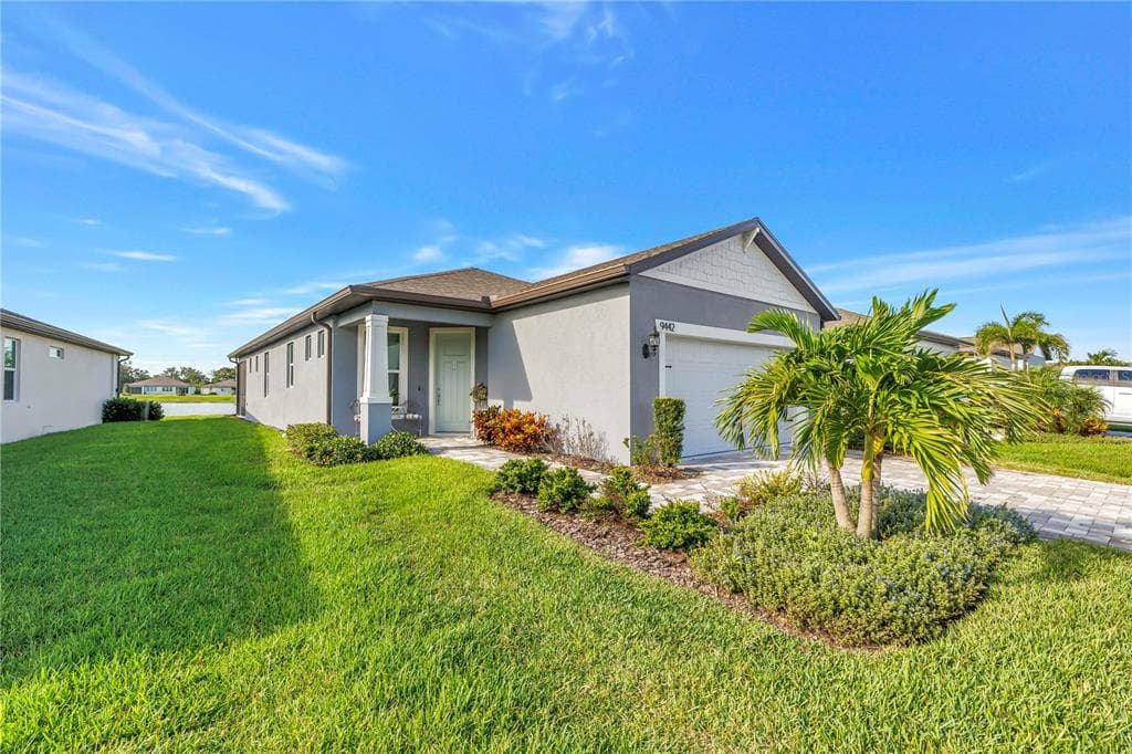 9442 BALLASTER POINTE PARRISH, FL 34219