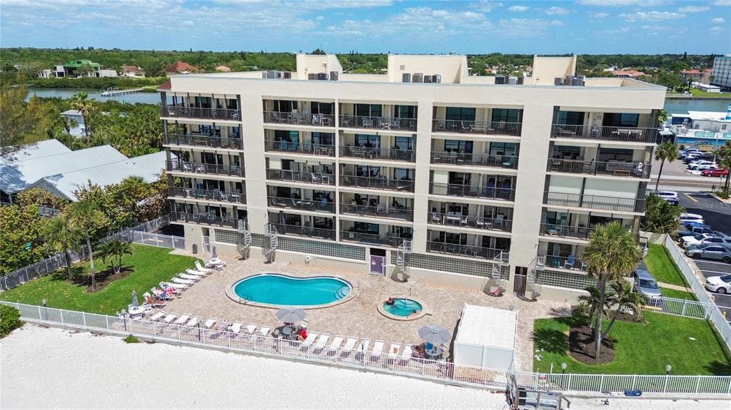 20040 GULF BOULEVARD UNIT 402