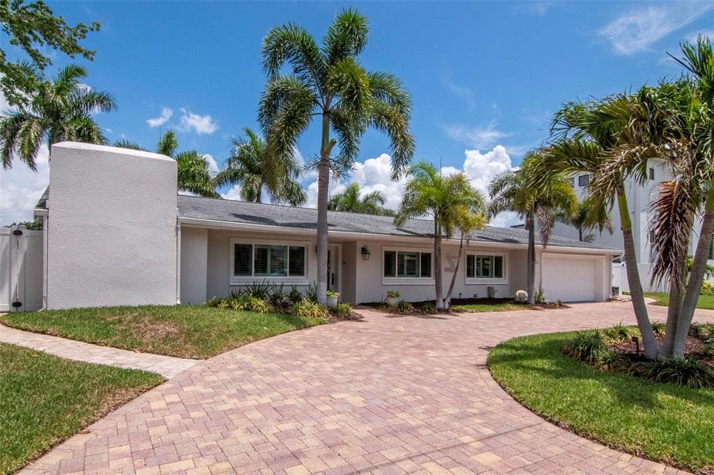 4927 W MELROSE AVENUE N TAMPA, FL 33629
