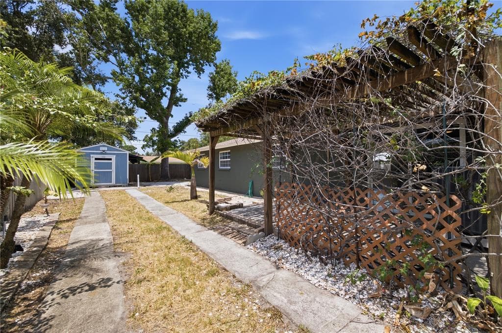 8536 QUAIL ROAD