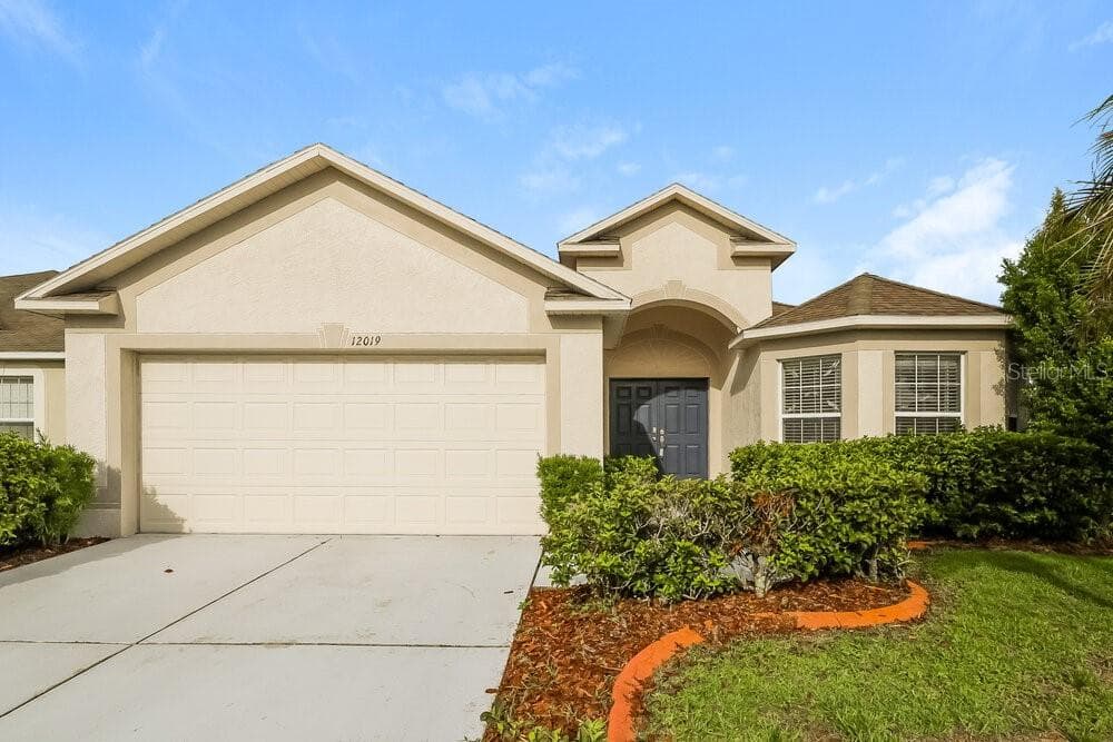 12019 BUTLER WOODS CIRCLE RIVERVIEW, FL 33579