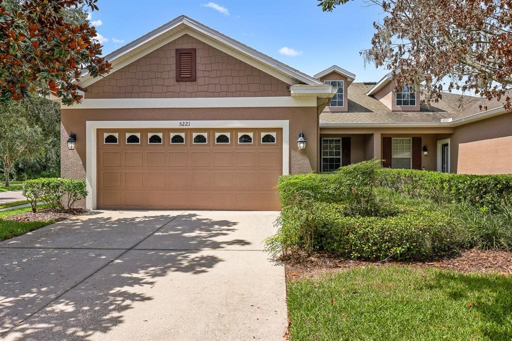 5221 BANNISTER PARK LANE LITHIA, FL 33547