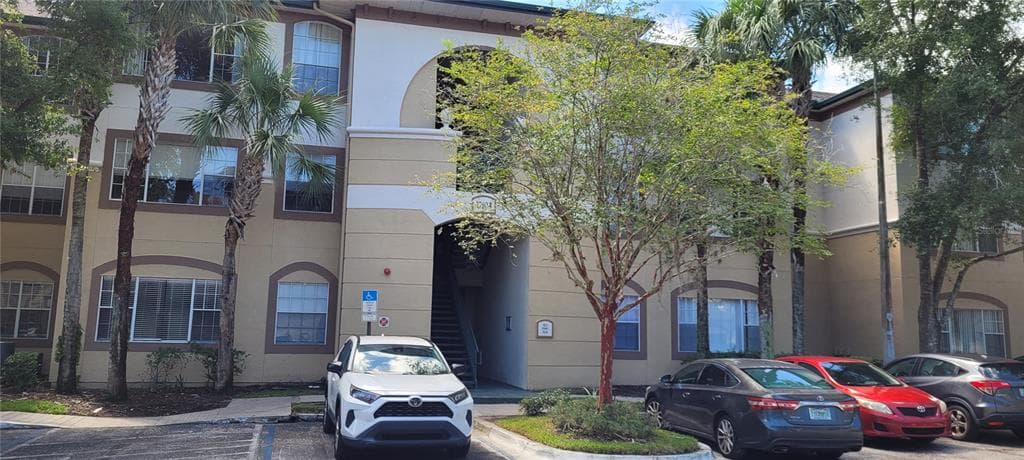 17104 CARRINGTON PARK DRIVE UNIT 513