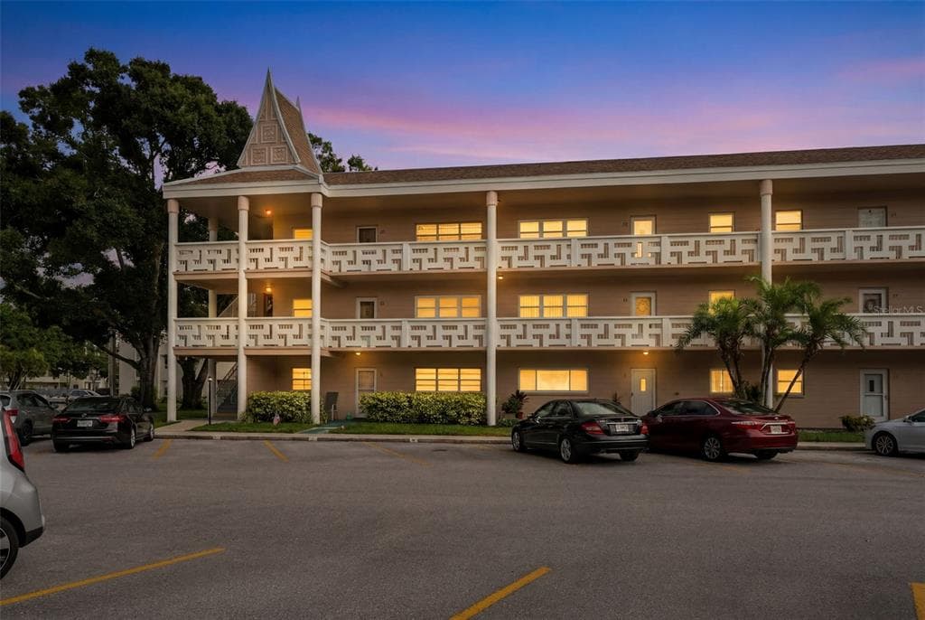 2435 SUMATRAN WAY UNIT 23