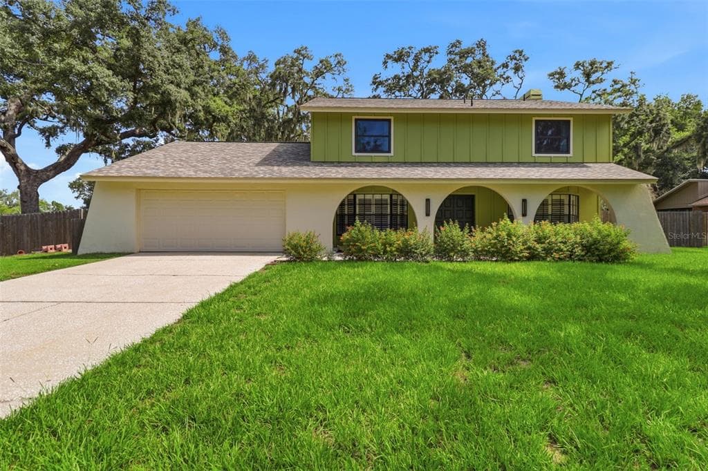 302 BLOOMINGFIELD DRIVE