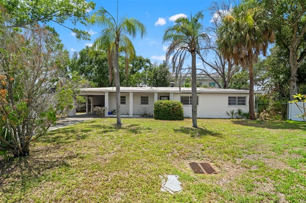 4635 W BAY VILLA AVENUE