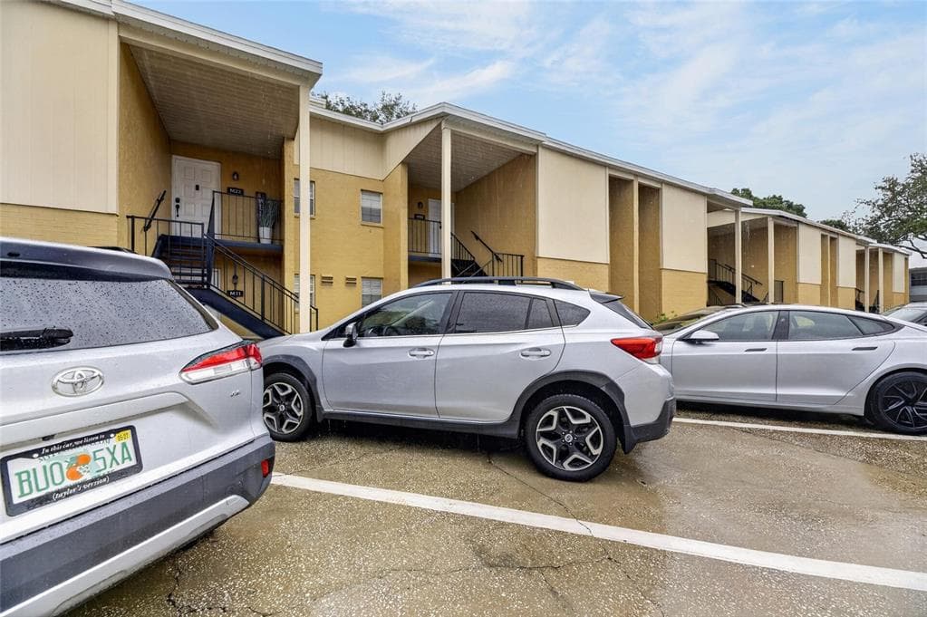 3812 N OAK DRIVE UNIT M32