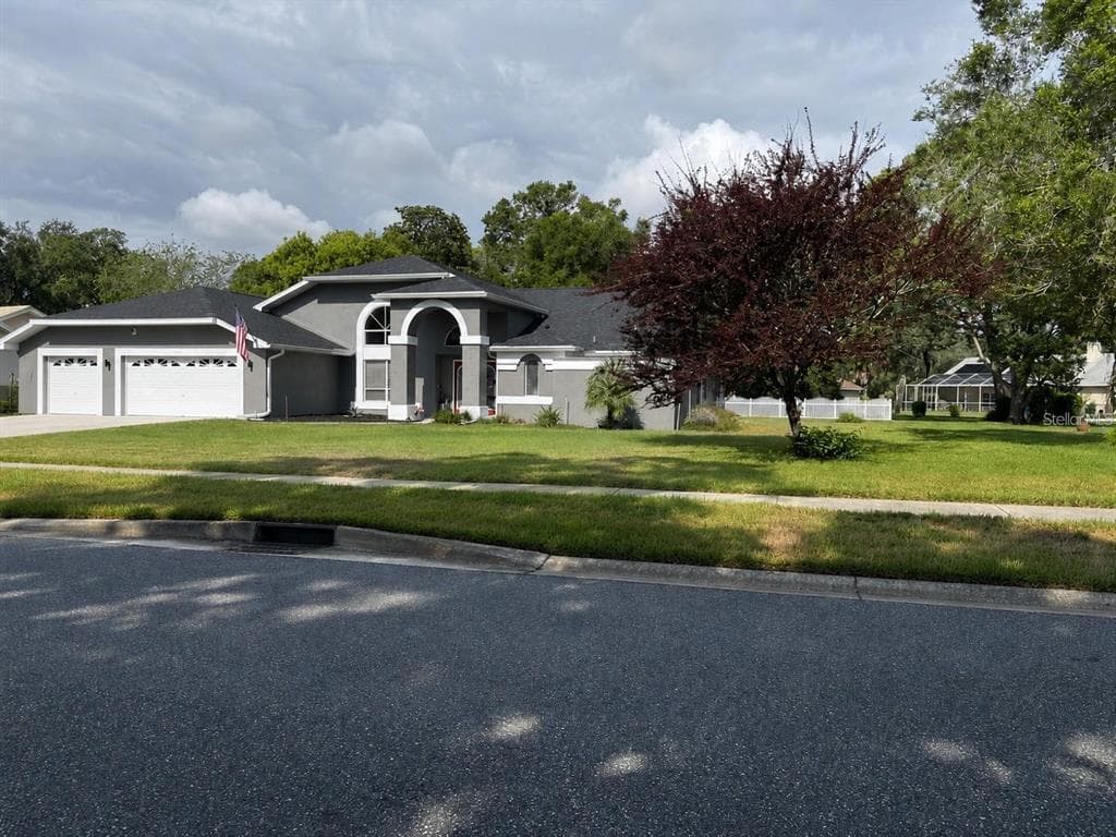 18561 WINDING OAKS BOULEVARD HUDSON, FL 34667