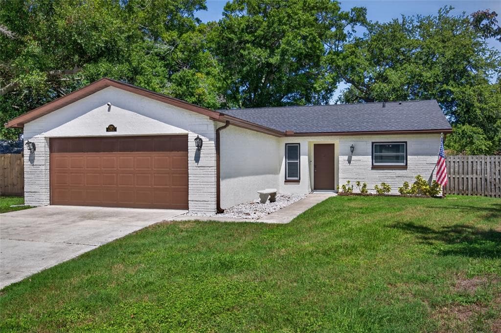 3281 BEAVER DRIVE CLEARWATER, FL 33761