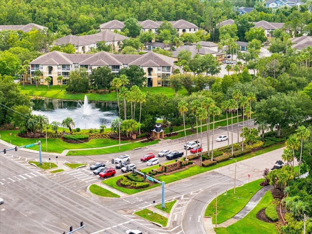 17104 CARRINGTON PARK DRIVE UNIT 516