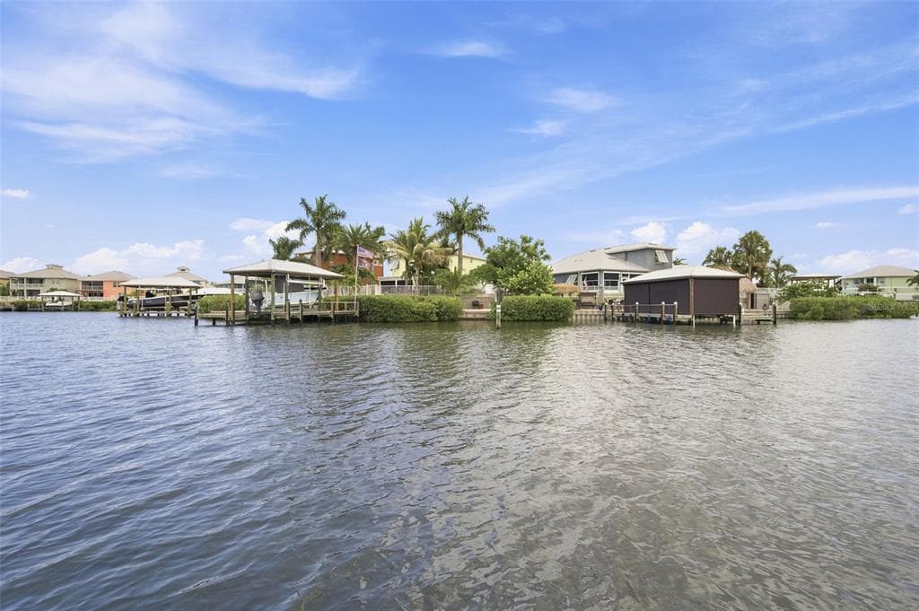 485 FLAMINGO DRIVE
