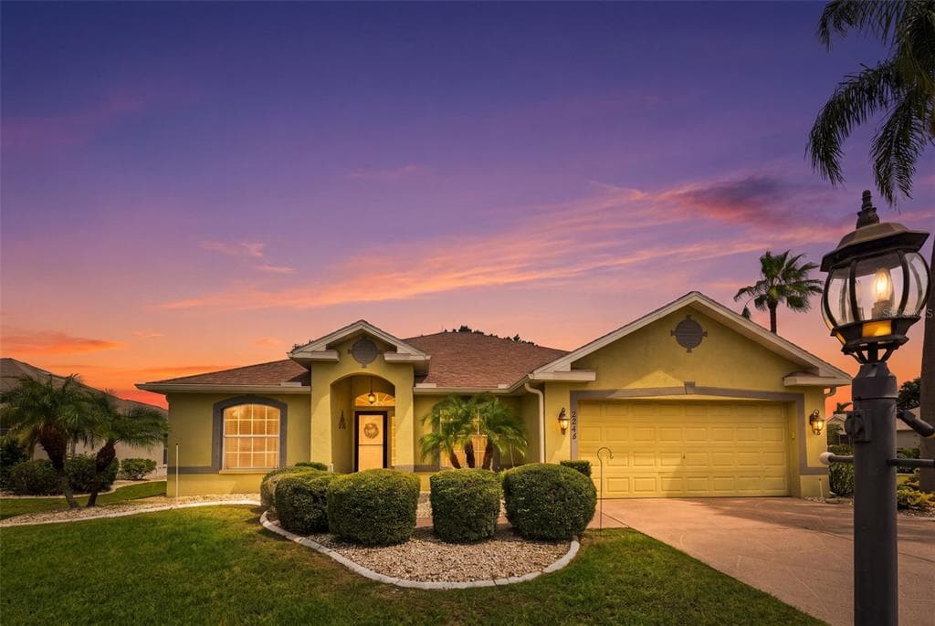 2242 W DEL WEBB BOULEVARD