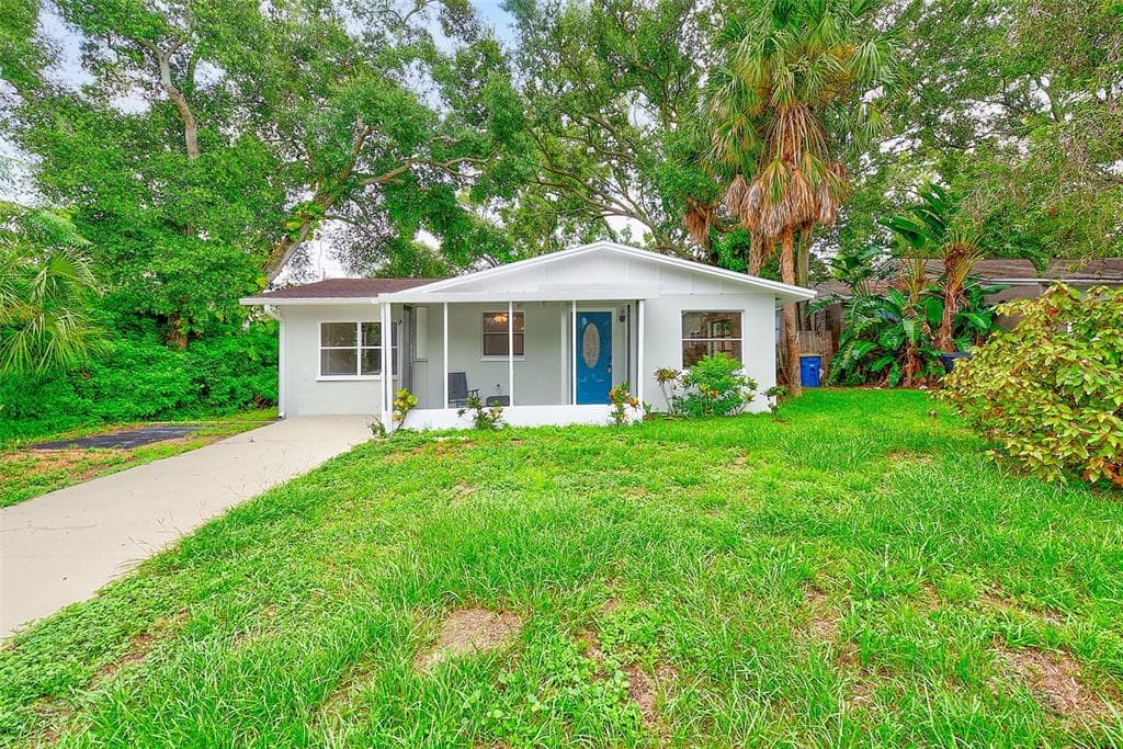 1011 FAIRMONT STREET CLEARWATER, FL 33755