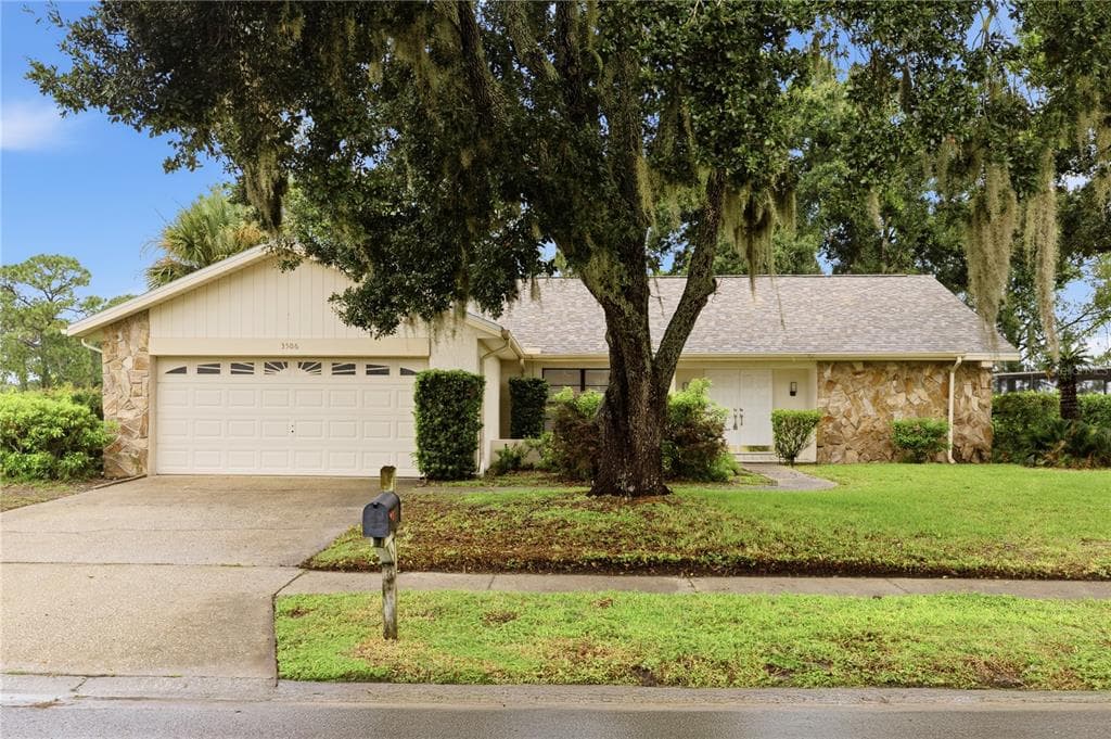 3506 FAIRWAY FOREST DRIVE