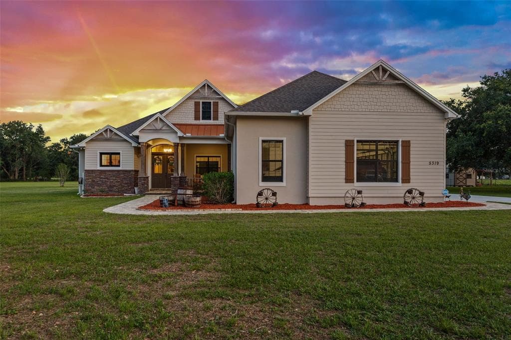 5319 W TRAPNELL ROAD