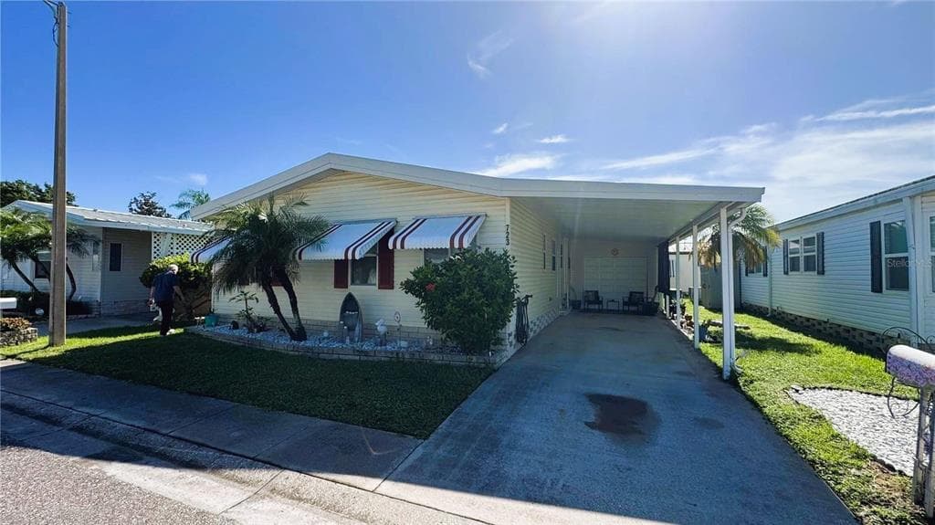 1001 STARKEY ROAD UNIT 723