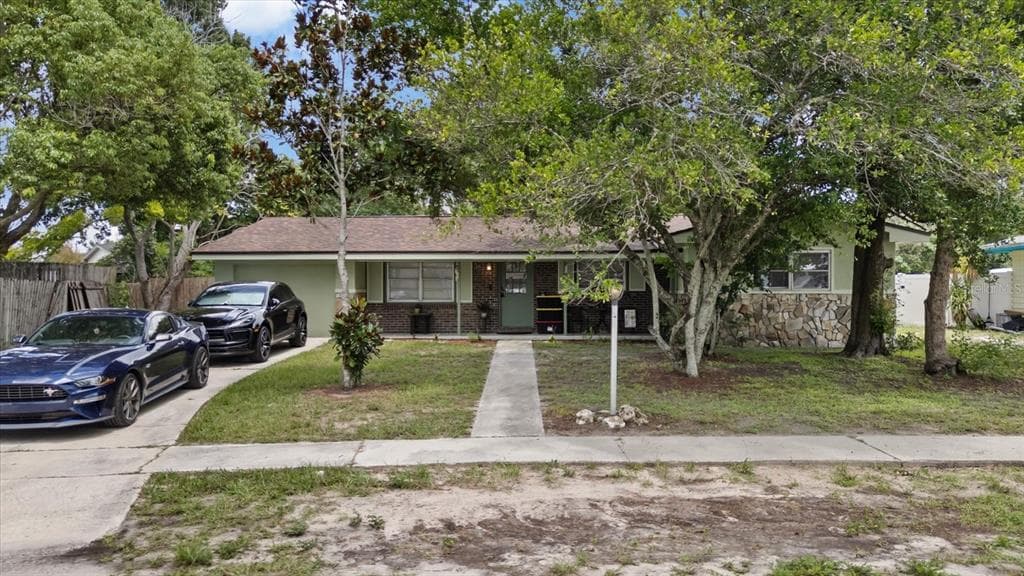 4552 CYNTHIA LANE